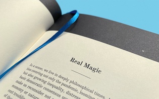 Sharvon Van Overmeiren: Something Like A Phenomenon (© Hagen Verleger, 2021)